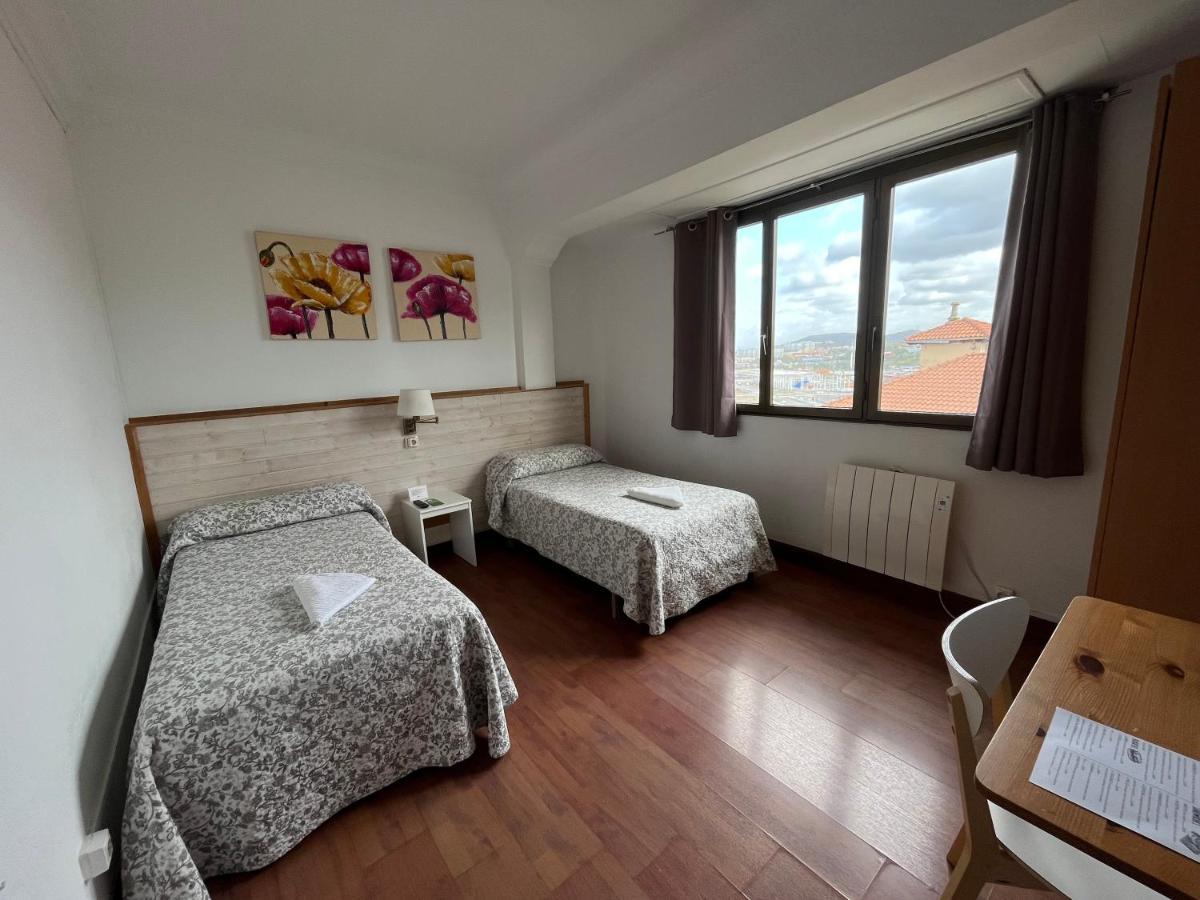 Montero Sestao Bilbao Hotel Trapagaran ภายนอก รูปภาพ