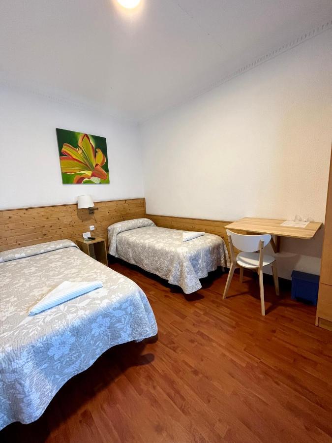 Montero Sestao Bilbao Hotel Trapagaran ภายนอก รูปภาพ