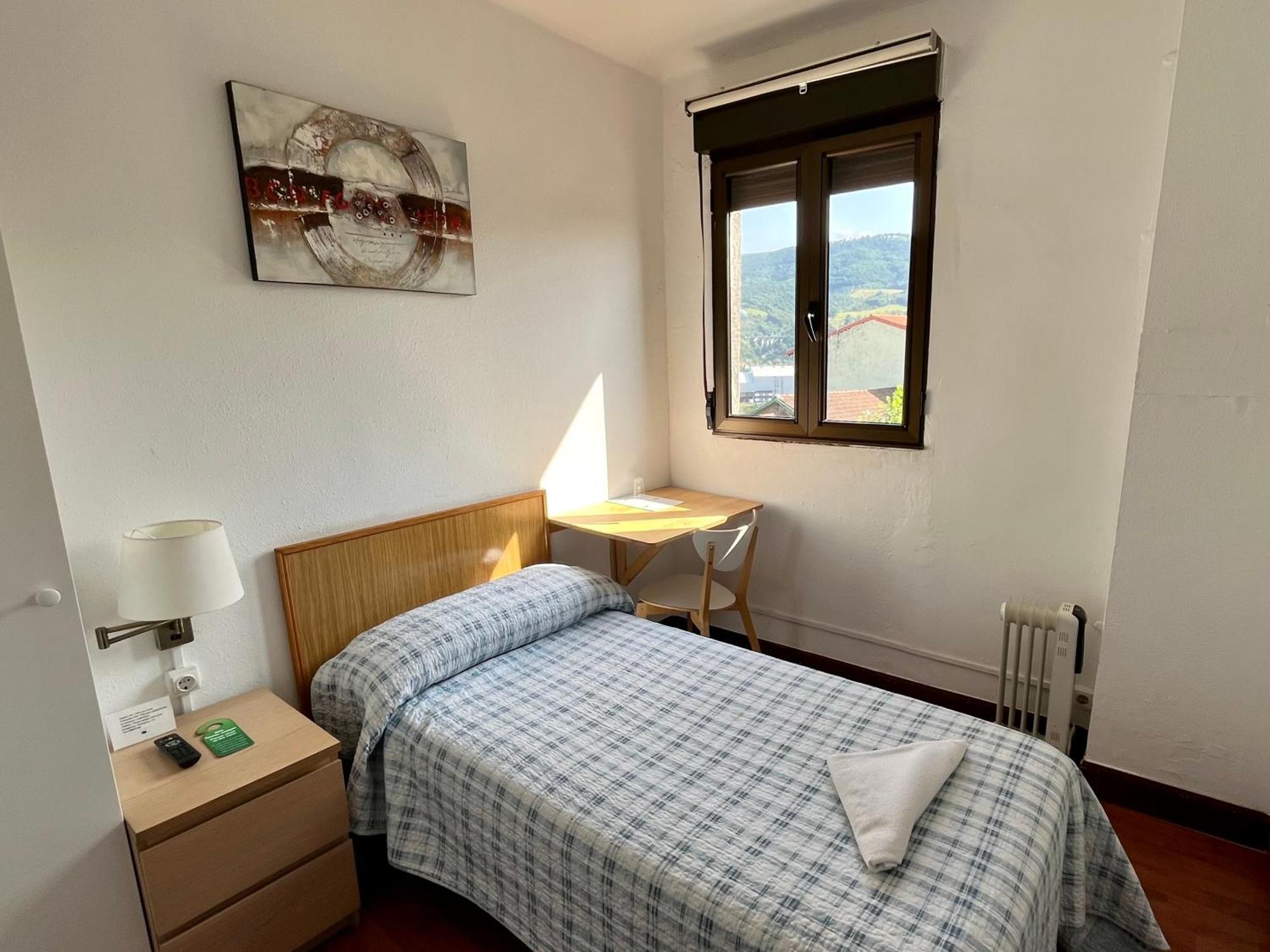 Montero Sestao Bilbao Hotel Trapagaran ภายนอก รูปภาพ